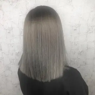 ミディアム カラー 小顔レイヤー/ ベージュ🤍Rieのヘアスタイル