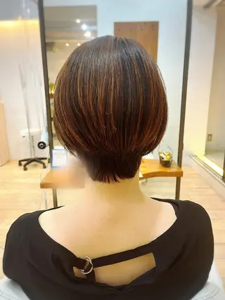 ショート カラー 田中 夏音のヘアスタイル