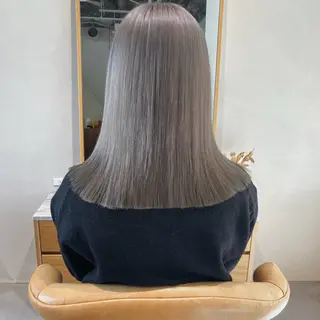 ミディアム カラー ヘアアレンジ 🌱大人ハイトーン RENのヘアスタイル