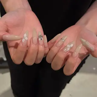 ネイル Luna Gladeのネイルデザイン