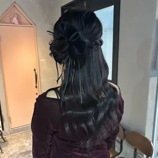 ロング ヘアアレンジ moe🎀 透明感♡似合わせのヘアスタイル
