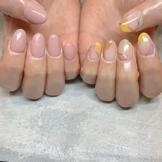 ネイル 藤原 胡桃のネイルデザイン