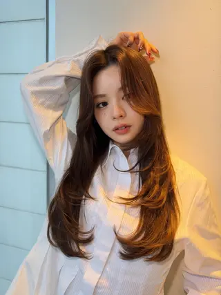 ロング レイヤー/デジパ SAKIのヘアスタイル