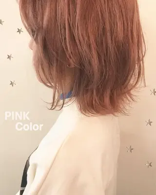 ミディアム カラー 市川 千夏のヘアスタイル