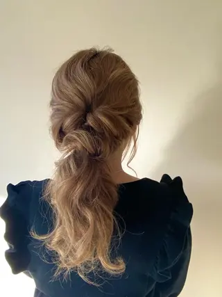 ロング ヘアアレンジ . SHIZUKAのヘアスタイル