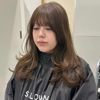 セミロング 盛れる透明感カラー・ momokaのヘアスタイル
