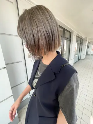 ミディアム カラー 緒方リエ 時短ショート・ボブのヘアスタイル