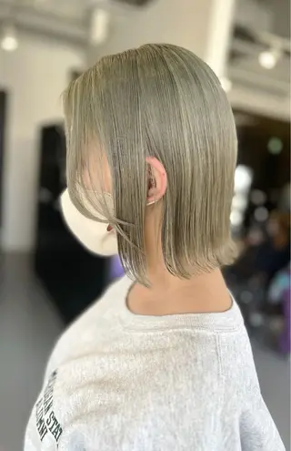ミディアム 浅原 恵樹のヘアスタイル