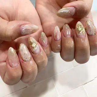 ネイル new me"のネイルデザイン