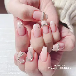 ミディアム ネイル 🐾enen style 🐾のネイルデザイン