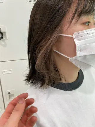 ミディアム カラー センターパート特化 井上健太のヘアスタイル