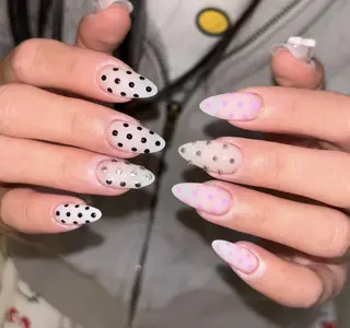 ネイル Pure&Rich Nailのネイルデザイン