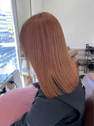 ミディアム カラー 森 彩夏のヘアスタイル