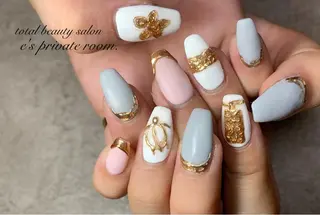 ネイル LAVISH 大和店 🤱子連れ大歓迎のネイルデザイン
