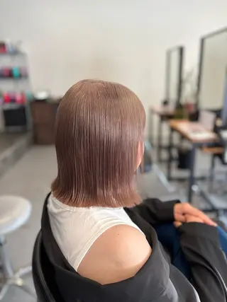 ミディアム カラー 山路 結花のヘアスタイル