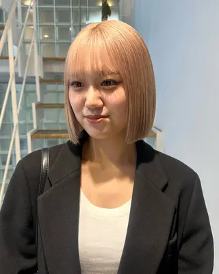 ショート urara♡/ Bob.透明感カラーのヘアスタイル