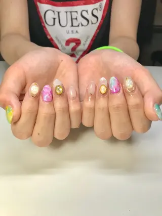 ネイル 土屋 智子のネイルデザイン