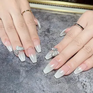 ネイル FLY Nail Salonのネイルデザイン