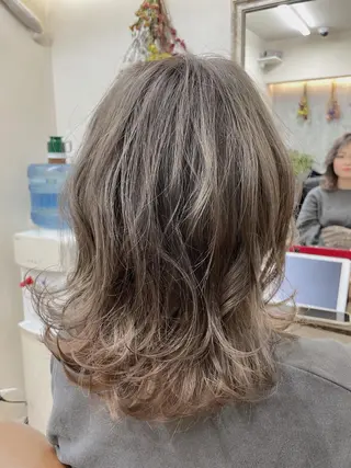 ミディアム カラー TOWA 野村　コウダイのヘアスタイル