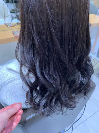 ミディアム ARMONY秋山輝也 コテ巻き風パーマ特化のヘアスタイル