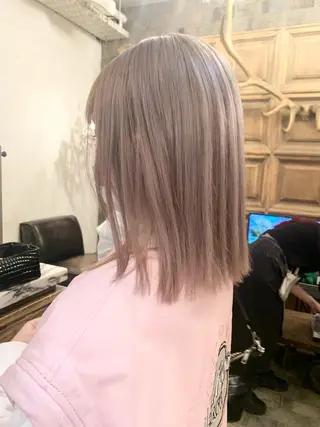 ミディアム 🫧ハイトーン✨格安 より質💐マンツーマのヘアスタイル