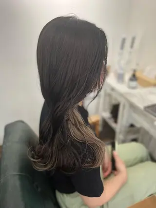 カラー 藤田 悠菜のヘアスタイル