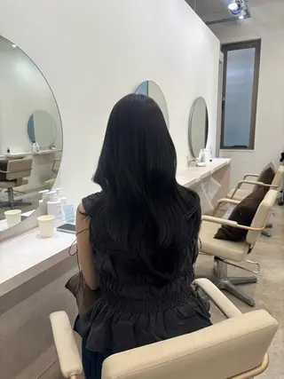 ロング カラー Core茶屋町 HINATAのヘアスタイル