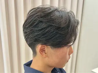 ショート センターパート 韓国ヘア・綾也のヘアスタイル