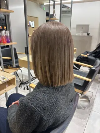 セミロング カラー ヘアアレンジ ベージュ/グレージュ 🧸あやか/表参道のヘアスタイル