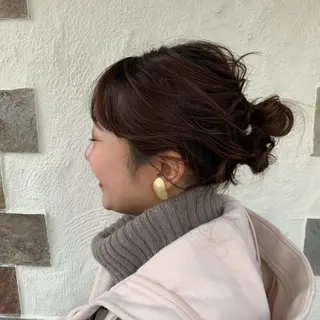 ミディアム ヘアアレンジ くすみベージュカラー 🪻HARUKAのヘアスタイル