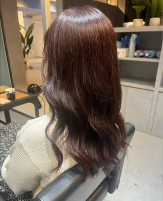 ロング カラー 谷 なづきのヘアスタイル