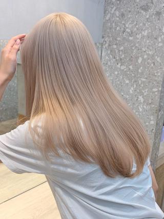 ロング カラー 愛されハイトーン ミルクティー職人ﾐﾜのヘアスタイル