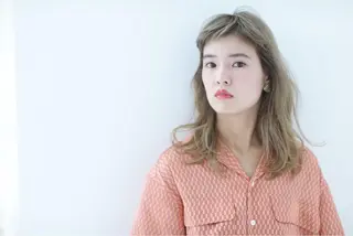 マツエク・マツパ 谷 なづきのヘアスタイル