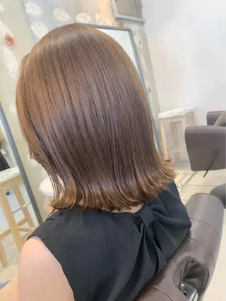 ミディアム カラー 眞名子 瑞紀のヘアスタイル