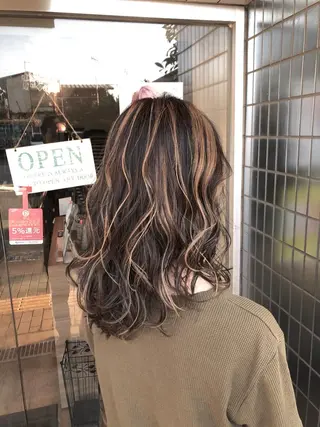 カラー ish by fan .代表✂️木谷宏夢のヘアスタイル