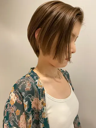 ショート カラー ヨシモトリョウ 髪質改善/美髪のヘアスタイル