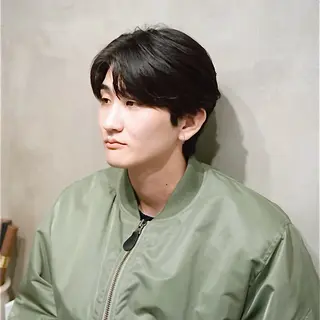 メンズ カネガエ ユウヤのヘアスタイル