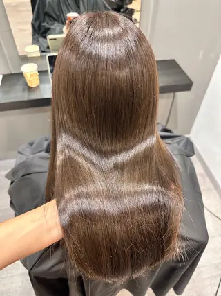 ロング 透明感カラー KATSURENのヘアスタイル