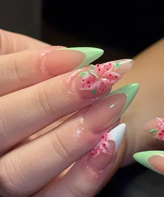 ネイル Luna Nail.Novaのネイルデザイン