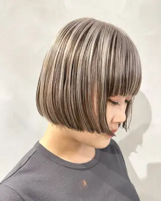 ショート カラー デザインカラー/パー マ🦖外岡咲希🦖のヘアスタイル