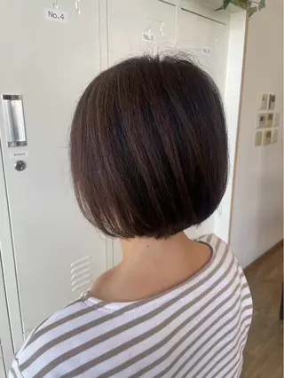 ショート カラー 坂根 優和のヘアスタイル