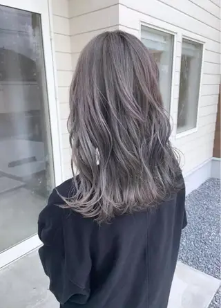 カラー 透明感Color🩶 髪質改善 ユウナ🦋のヘアスタイル