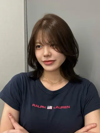 ミディアム mitty aikaのヘアスタイル