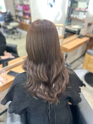 セミロング MOURI CHISATOのヘアスタイル