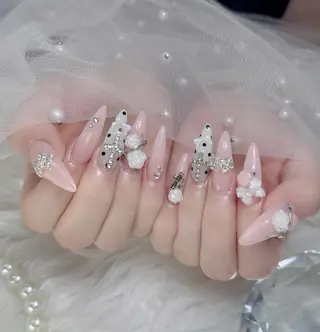ネイル Luna Nail.Novaのネイルデザイン