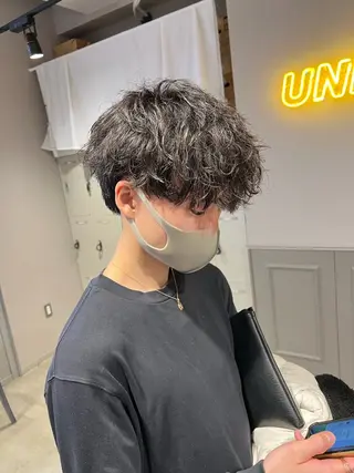 ミディアム パーマ メンズ メンズパーマ特化 TAIGAのヘアスタイル