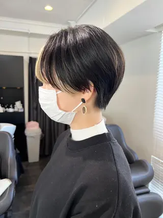 ショート レイヤー×縮毛矯正 深見 拓のヘアスタイル