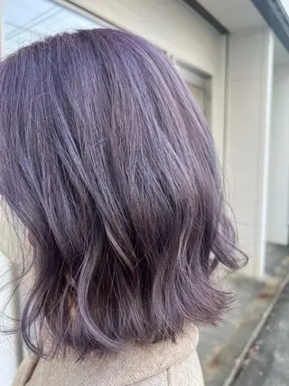 ミディアム カラー 下岡 奈津美のヘアスタイル