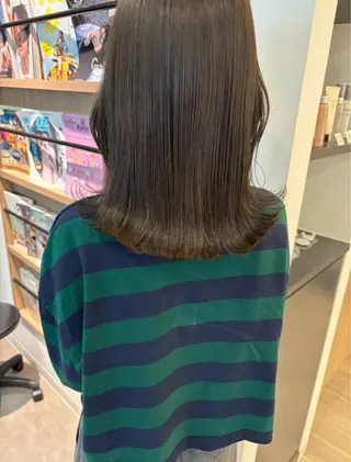 ミディアム モテ髪🫧赤み消し カラー表参道きょうこのヘアスタイル