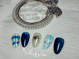 ミディアム Lu’en Nailsのネイルデザイン